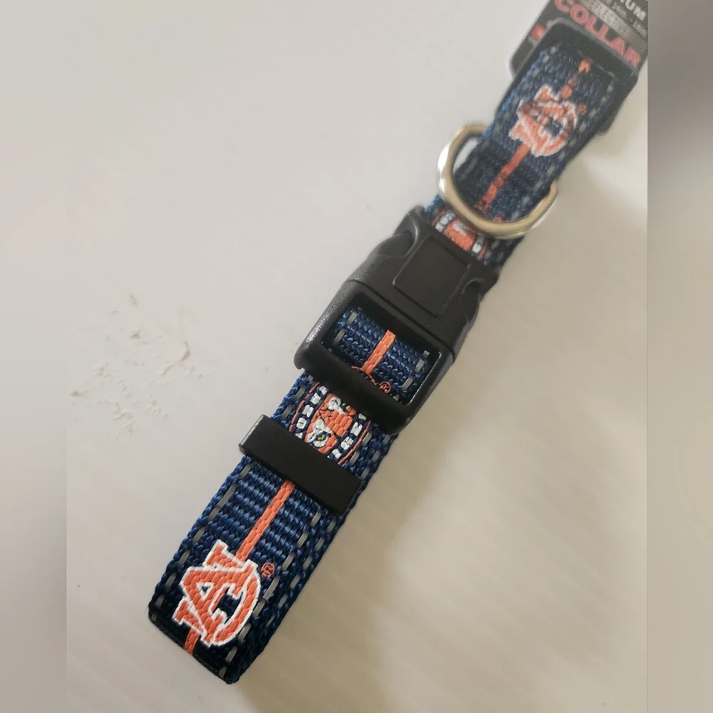 Auburn Dog Collar Adjustable Size Medium (14in -18in)